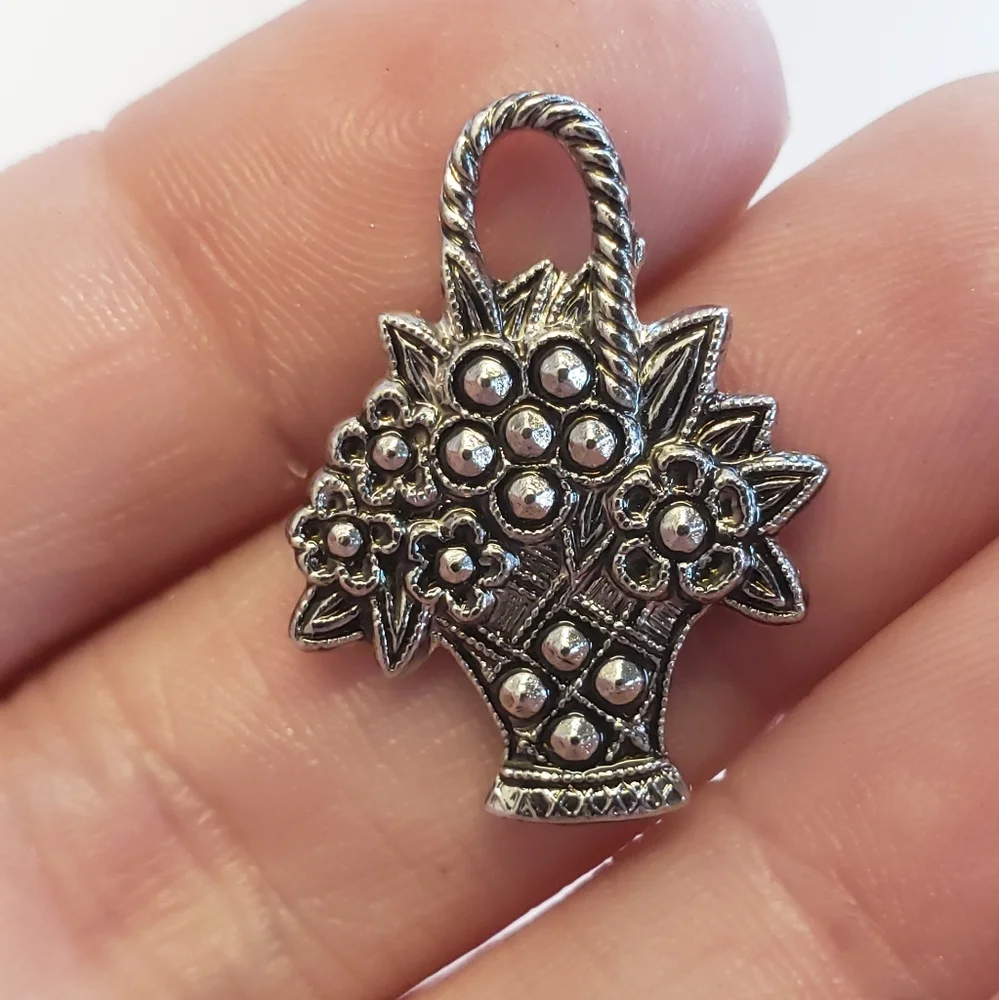 Avon silver danforth